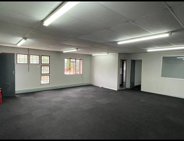INDUSTRIAL PROPERTY TO RENT IN SAMRAND BUSINESS PARK